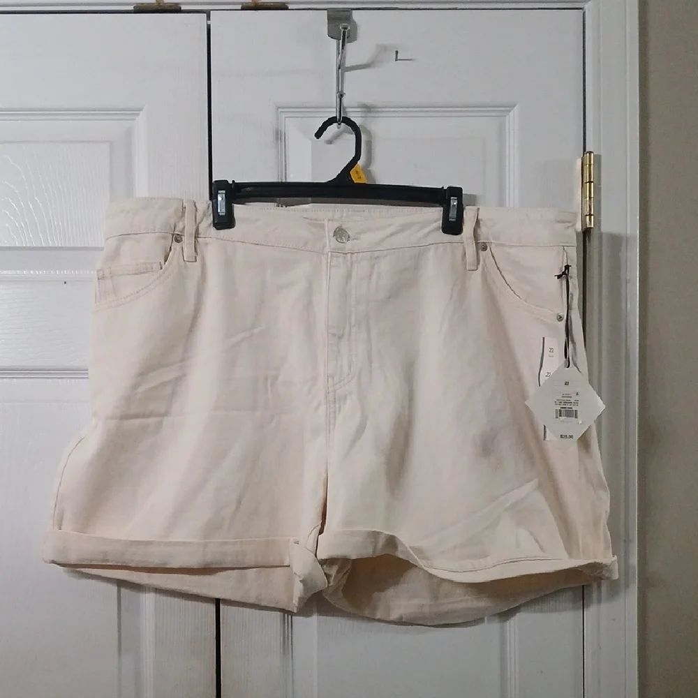 Ava & Viv ecru midi jean shorts no gap waist high rise relaxed fit Sz 22 NWT